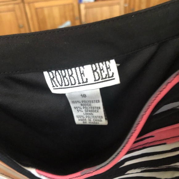 HP! ROBBIE BEE FORMAL FLOOR LENGTH DRESS - Picture 8 of 8